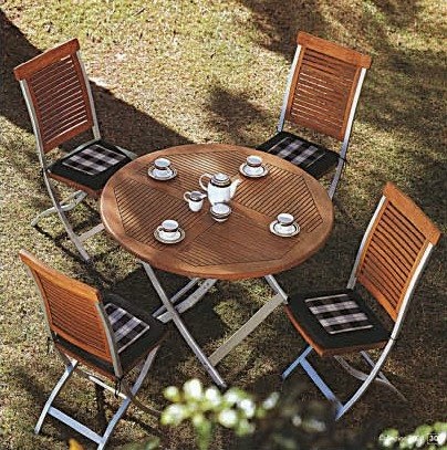 MUEBLES DE JARDIN- Mesas y sillas madera y ratán sintético