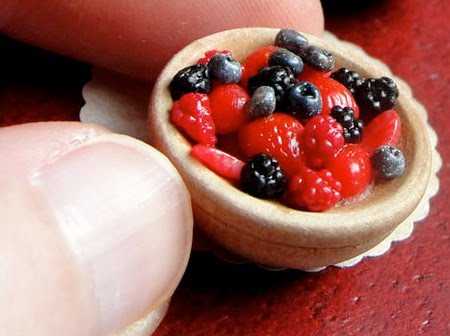 10 Miniature Food Sculptures Pictures8