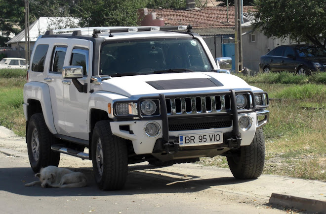 Hummer H3 -white