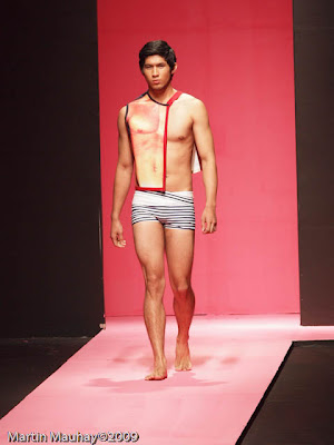 Herbert Custodio Philippine Fashion Week Spring Summer 2010 Luxewear