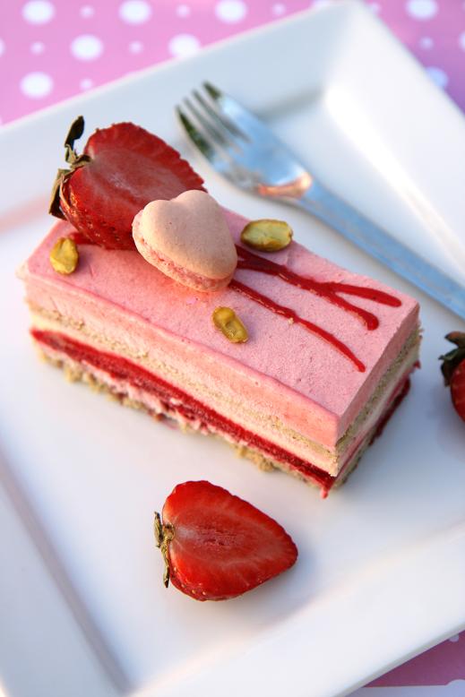Gourmet Baking: Valentine Dessert Idea: Strawberry and Pistachio Mousse ...