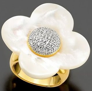 Vermeil Ring Diamond and Mother of Pearl Flower Vermeil Ring Diamond and Mother of Pearl Flower
