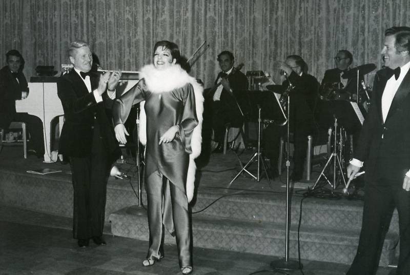 Liza Minnelli will perform