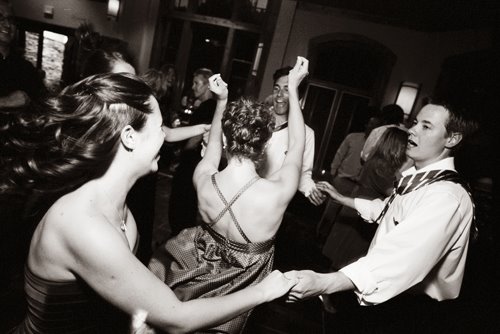 [0695877-R6-045-21.jpg]