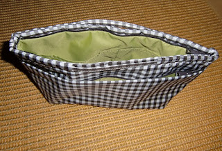 mini bag (onemorehandbag)