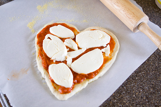 i am sharing my favorite recipes for homemade pizza dough, and homemade 