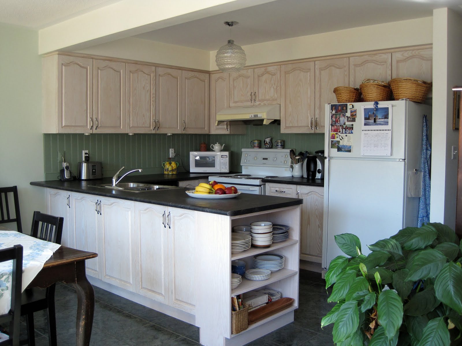 [kitchen+before+056+a.jpg]
