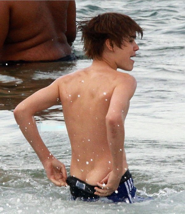 Justin Bieber Bulge Pictures. Picture of Justin Bieber#39;s Bum