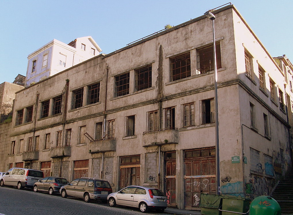 [SL370804.JPG]