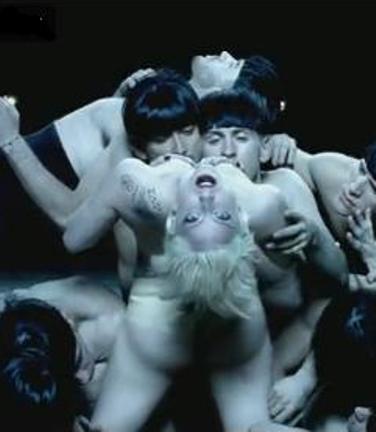 It's a sort of 'Satanist' music video! Well, probably because it implies sex ... It's a sort of 'Satanist' music video! Well, probably because it implies sex ...
