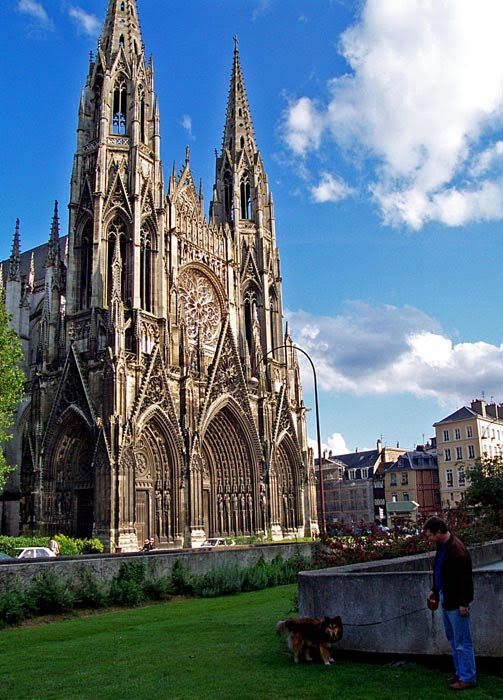 Living the life in SaintAignan L'Eglise SaintOuen in Rouen