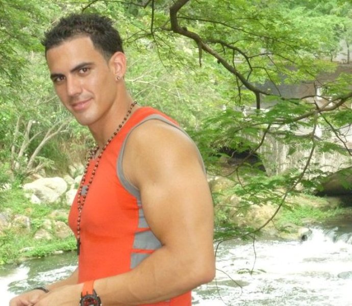 Man Central: Yoan Gonzalez: Mr. Manhunt International Cuba 