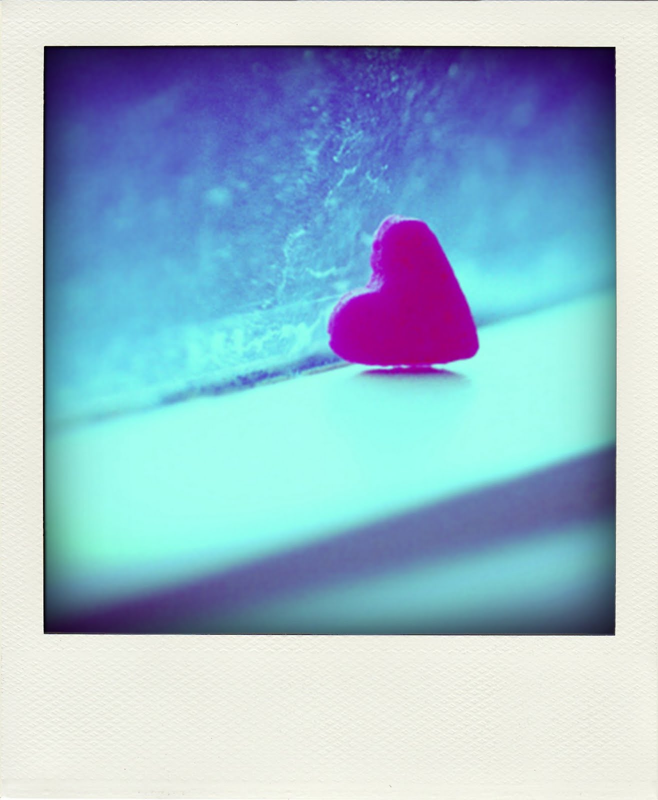 [heartthursday-pola.jpg]