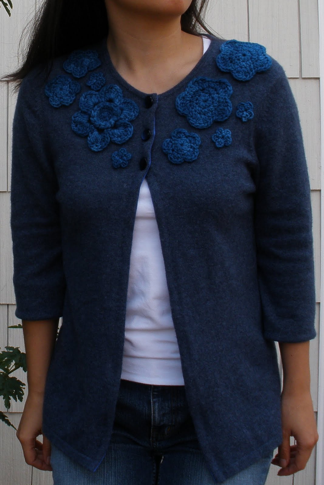 ayenforcraft MiniTutorial Converting a pullover sweater to an embellished cardigan