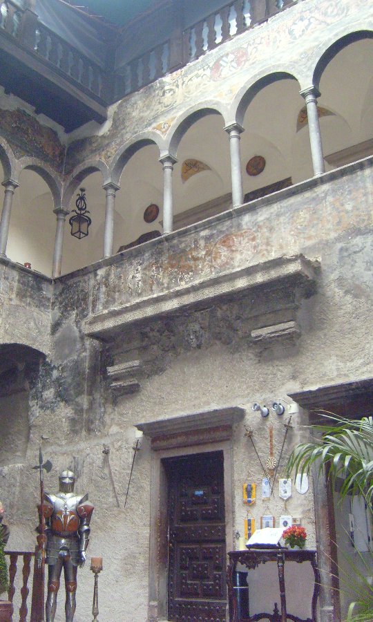 [internalcourtR.JPG]