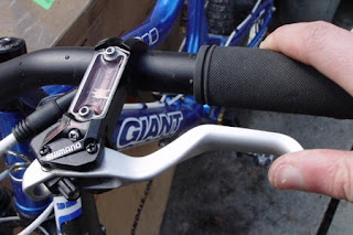 bleeding shimano brakes