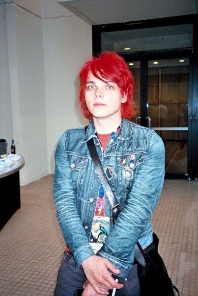 Gerard Way Haircut