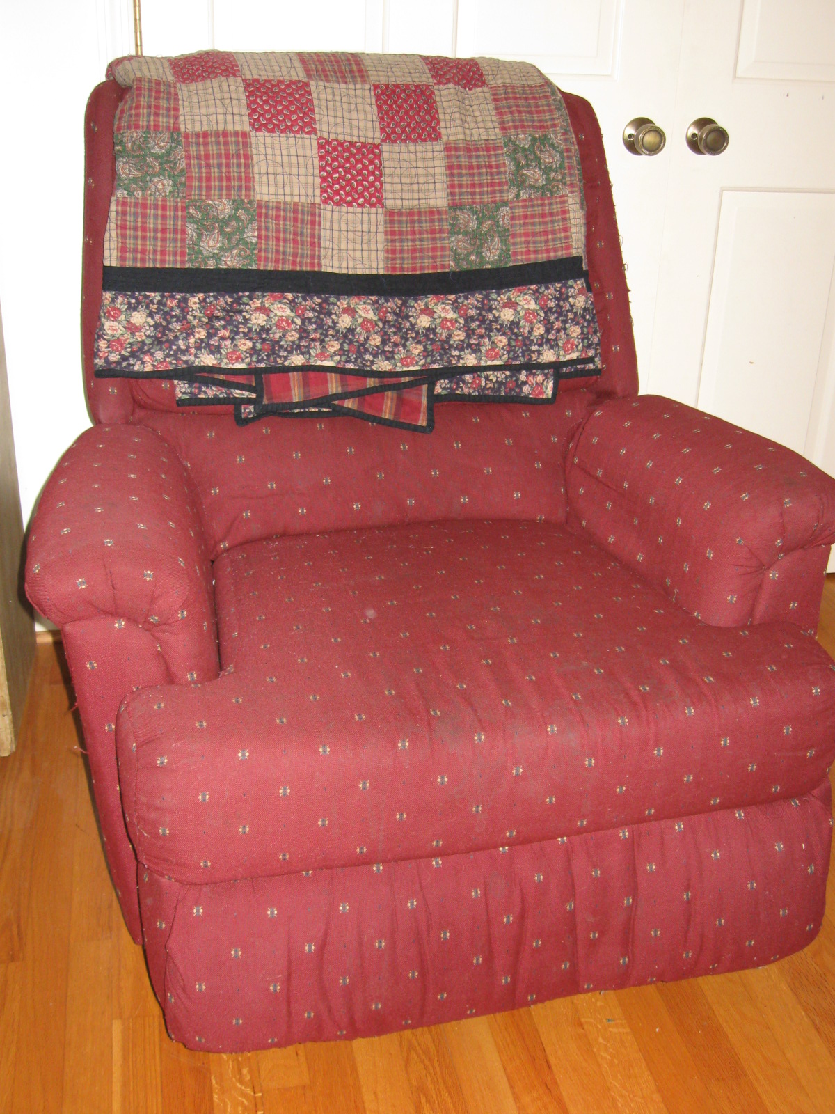 Moving Sale Broyhill Sleeper Sofa & Loveseat with Slipcovers