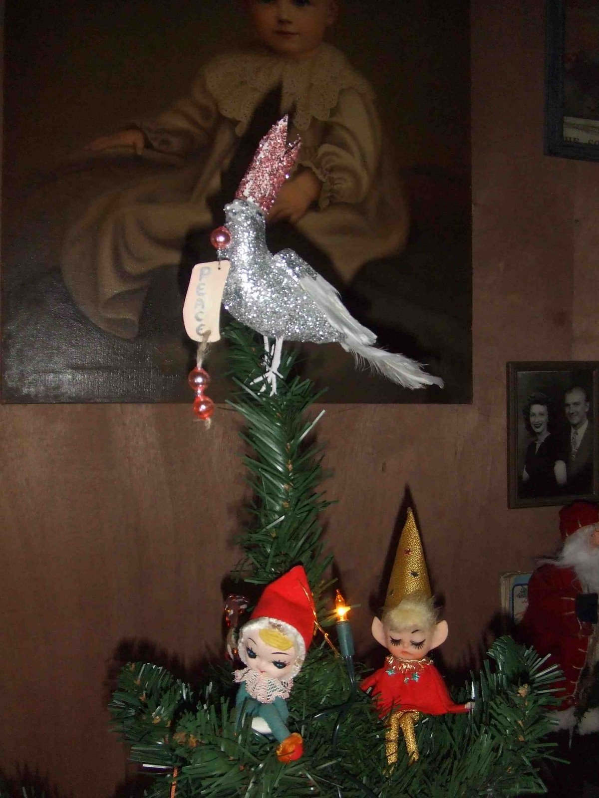 [ChristmasTree02.jpg]