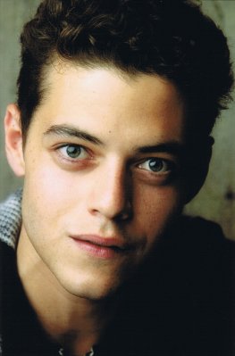 http://2.bp.blogspot.com/_YN1mro-dwX0/TIUPSCXqEqI/AAAAAAAABQc/w9BgTw2a3FQ/s1600/RamiMalek136683690.jpg