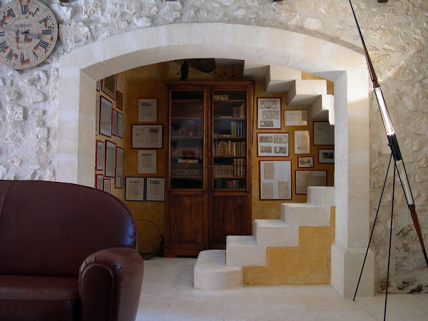 Le Salon, Bibliotèque des livres anciens et des manuscrits en 2002