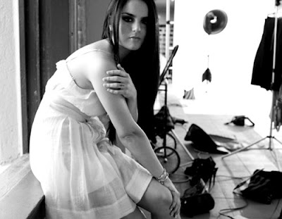 JoJo - In The Dark JoJo - In The Dark