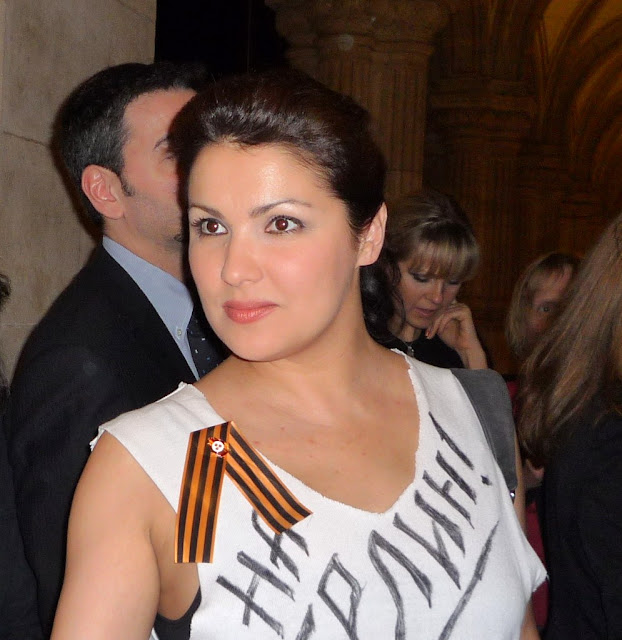 Anna Netrebko at the stage door As a manner to celebrate Victory Day