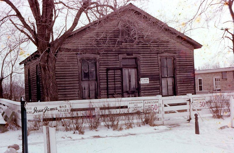 where did jesse james hide out in ms. where did jesse james hide out in ms.