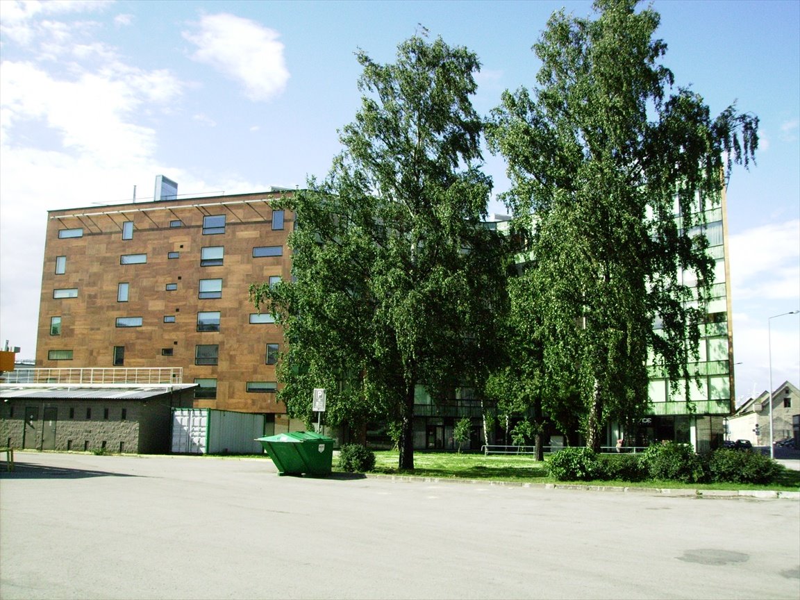 [nrt_001.jpg]