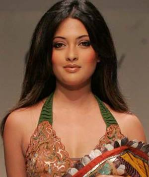 Riya Sen