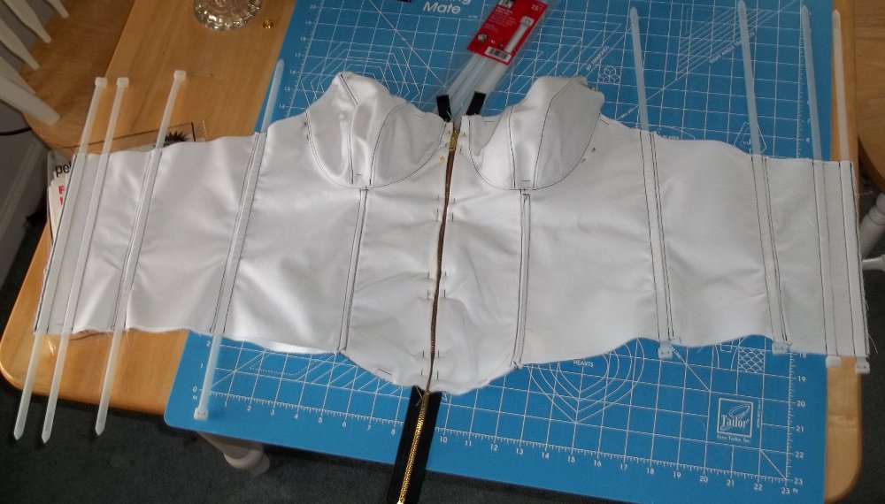 Sewing Miss Adventure KS 3850 bustier corset core boning