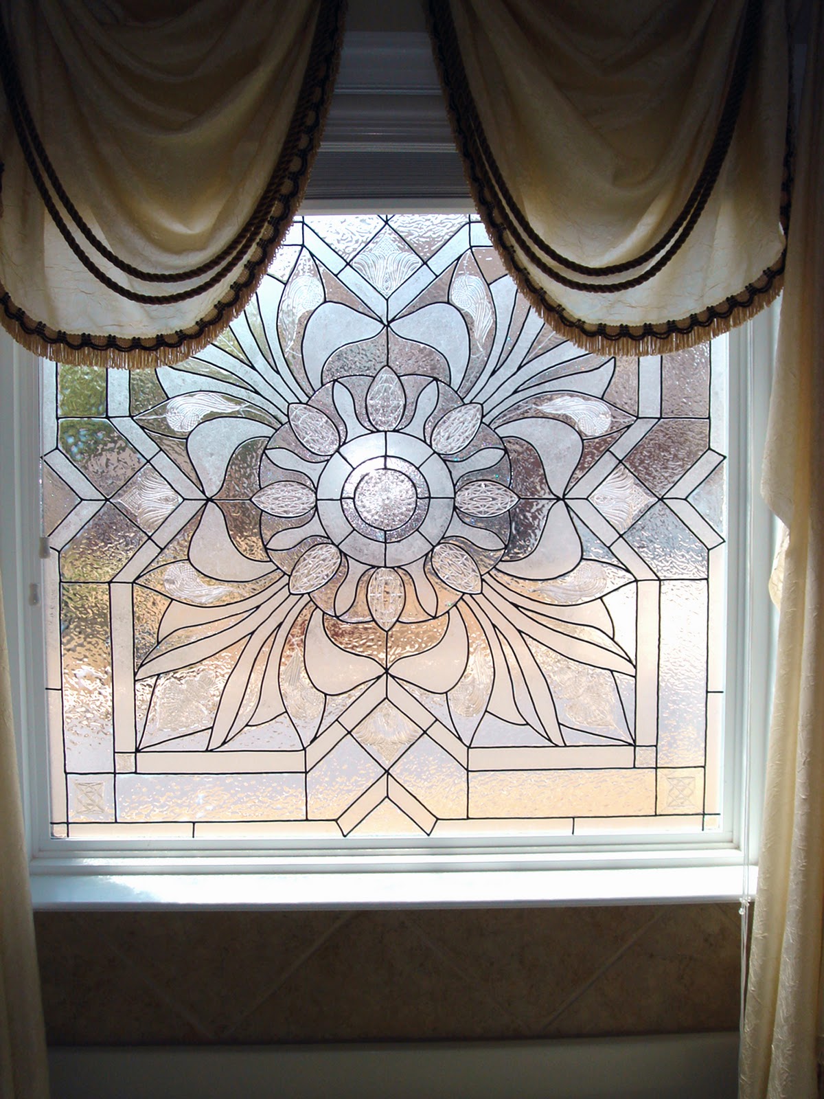 1000+ images about Fake stained glass on Pinterest Faux stained glass