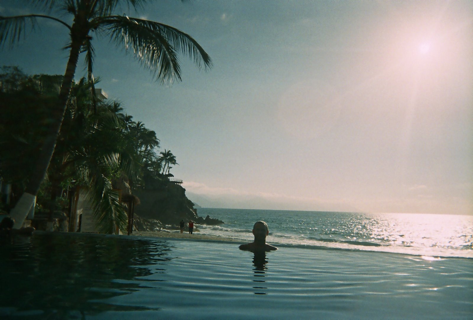 [R001-006.JPG]