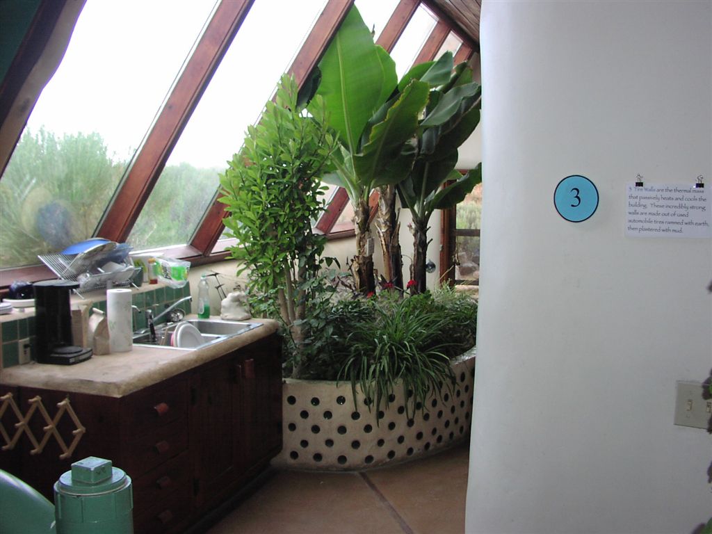 [4es_livingmachine.jpg]