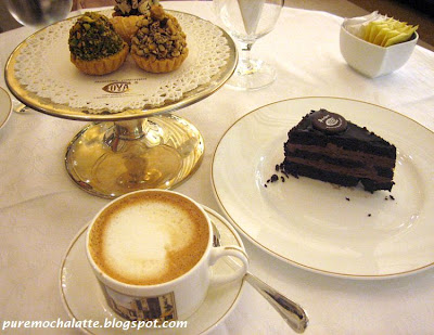 daily musings: the finer things in life: Cova Pasticceria-