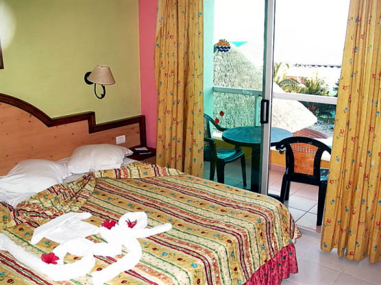 [Cuba-hotel-Palma-Real-room.jpg]