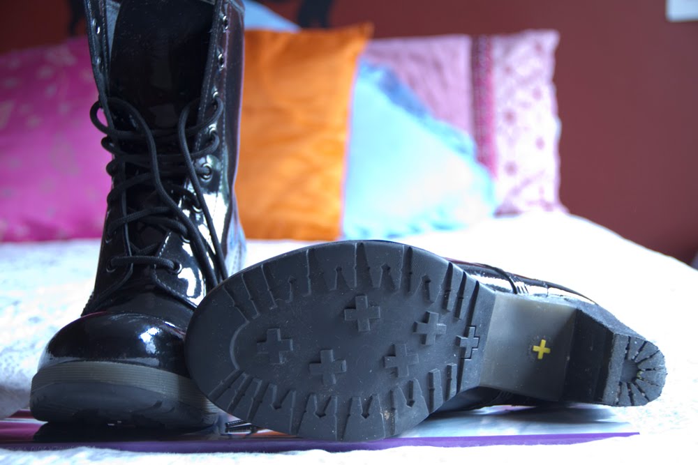 dr martens diva darcie