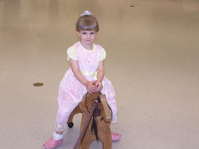 [Hannahhorse.JPG]