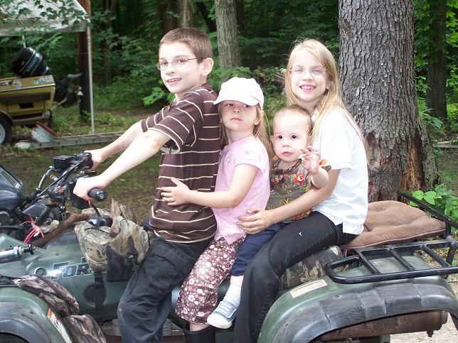 [kids4wheeler.JPG]