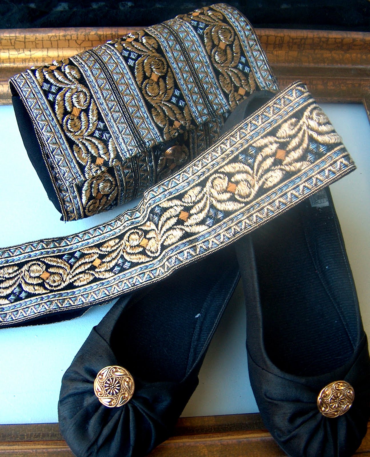 Summerland Cottage Studio Embroidered ribbon purse