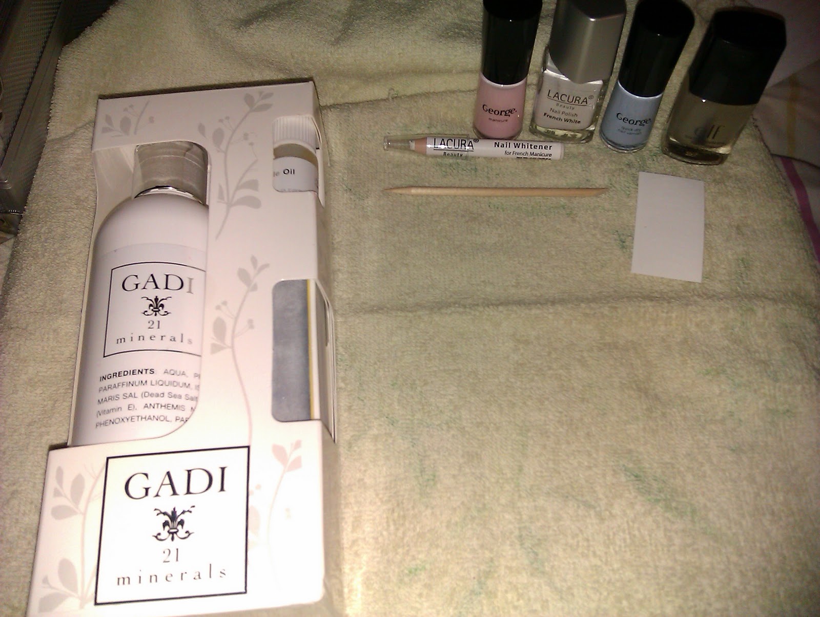 Here is everything I used - Gadi 21 Minerals nail buffer, moisturiser and