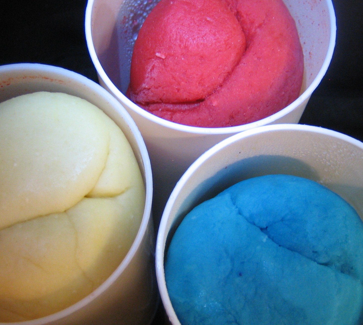 [playdough+052.JPG]