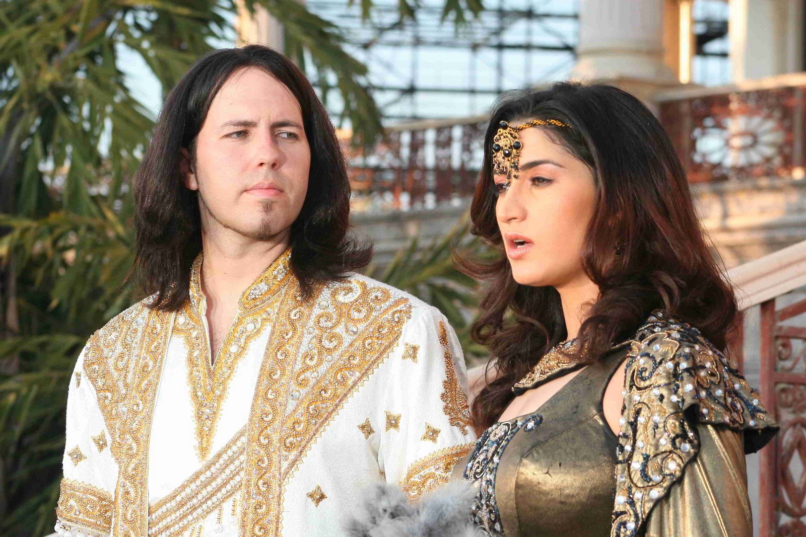 [Ariek+&+Kaithrin+in+film+Royal+Utsav.JPG]