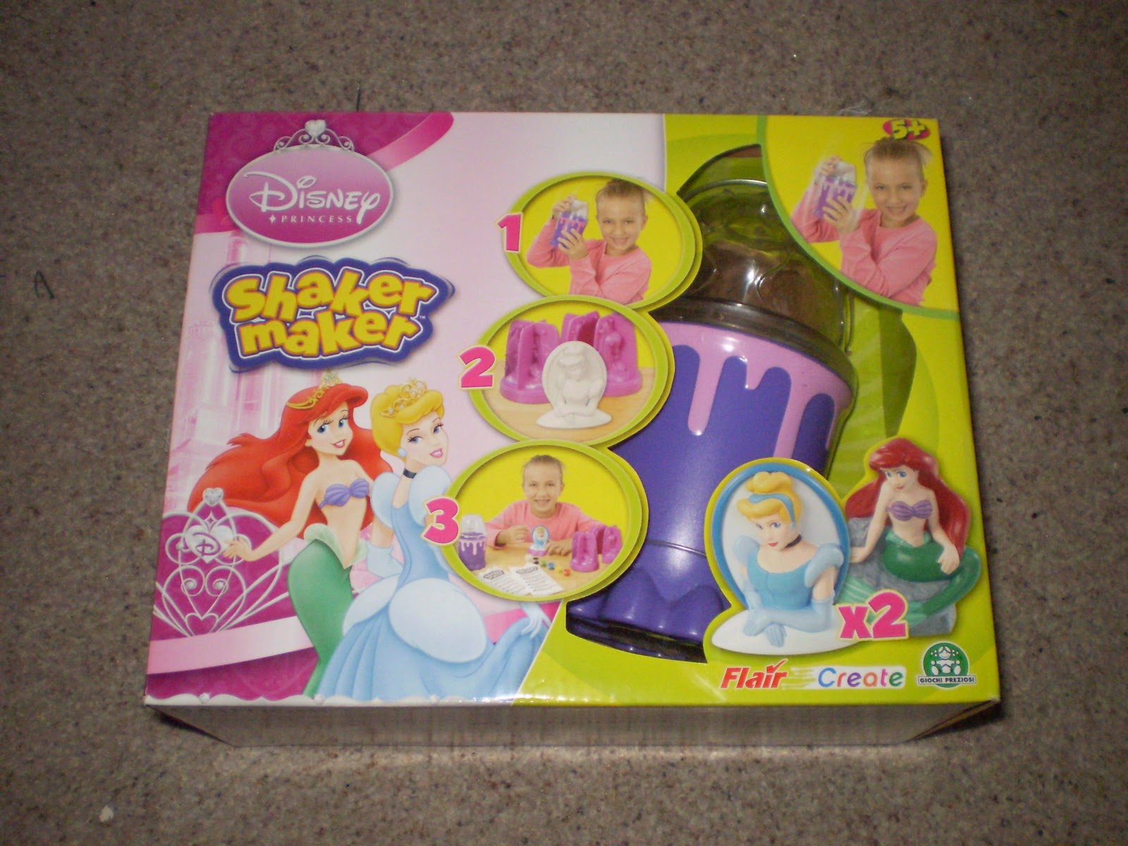 Adventures of an English Mum Reviews Disney Princess Shaker Maker