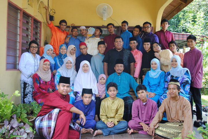 RAYA 2010 KE RUMAH TUAN ZAILANI