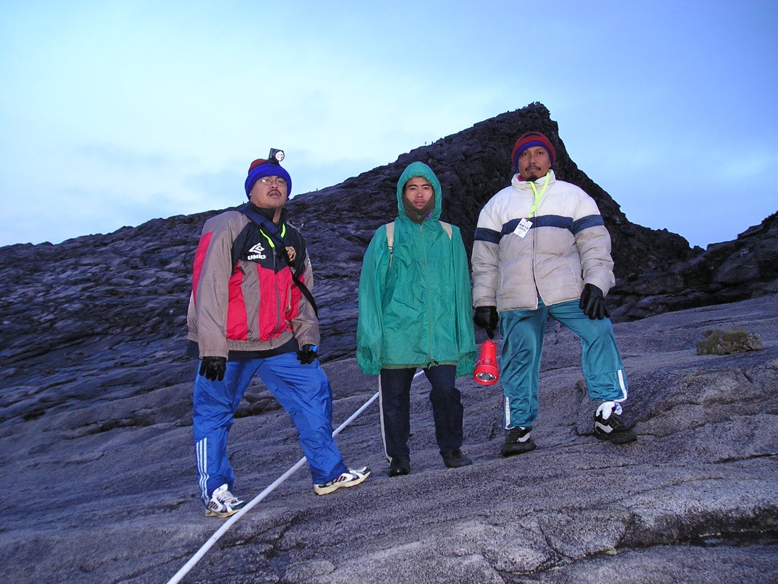 KINABALU OHH KINABALU..  KRS AKAN MENAWAN PUNCAK MU 22-27 NOV 2010.