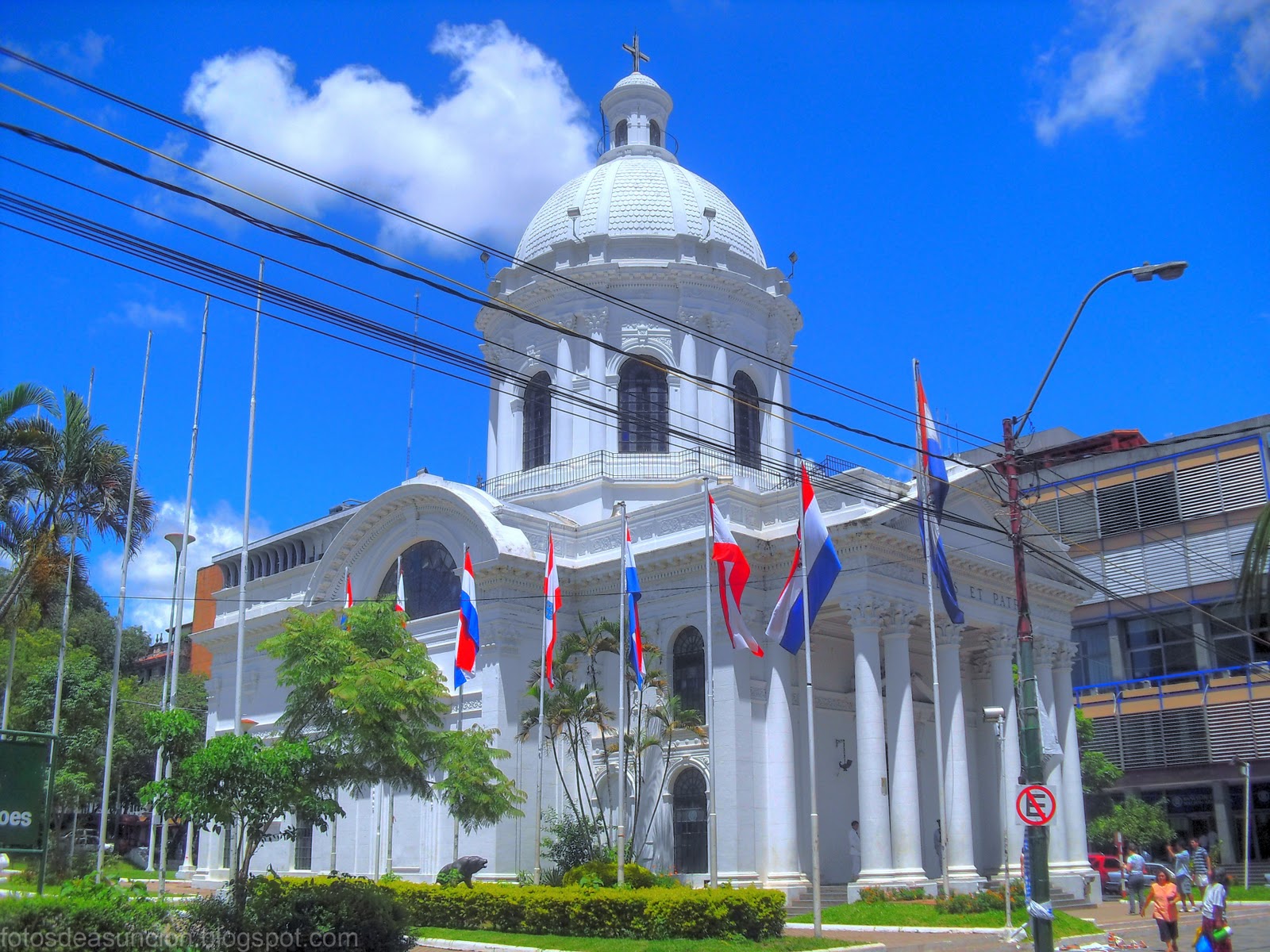 Fotos de Asuncion Paraguay EL PANTEON DE LOS HEROES
