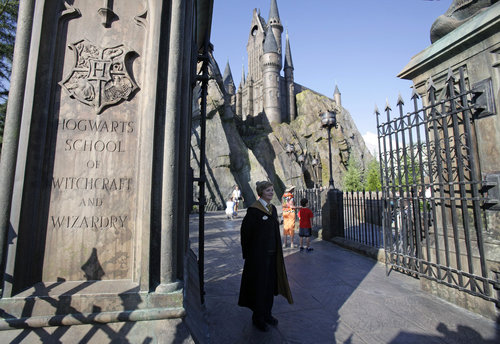 to the Harry Potter theme harry potter castle orlando. to the Harry Potter theme