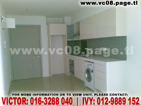 [1+kitchen+area2.jpg]