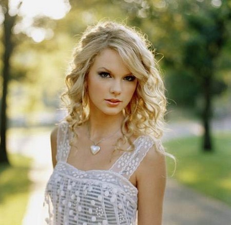 taylor swift makeup